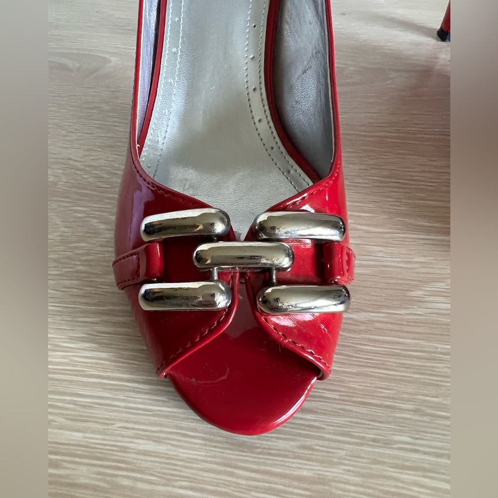 👠Red Patent Heels - Picture 3 of 7